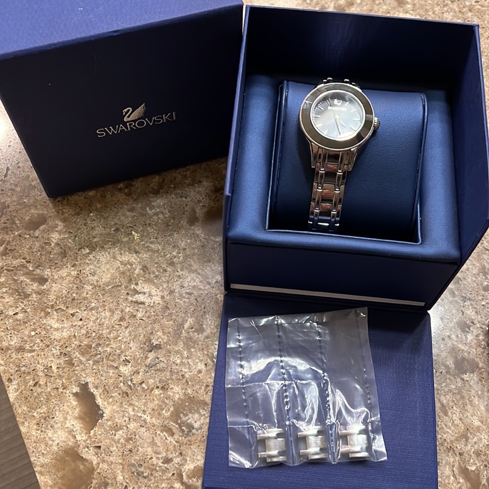 Swarovski Alegria 33mm SS Black Crystal Bezel Watch - Picture 13 of 14
